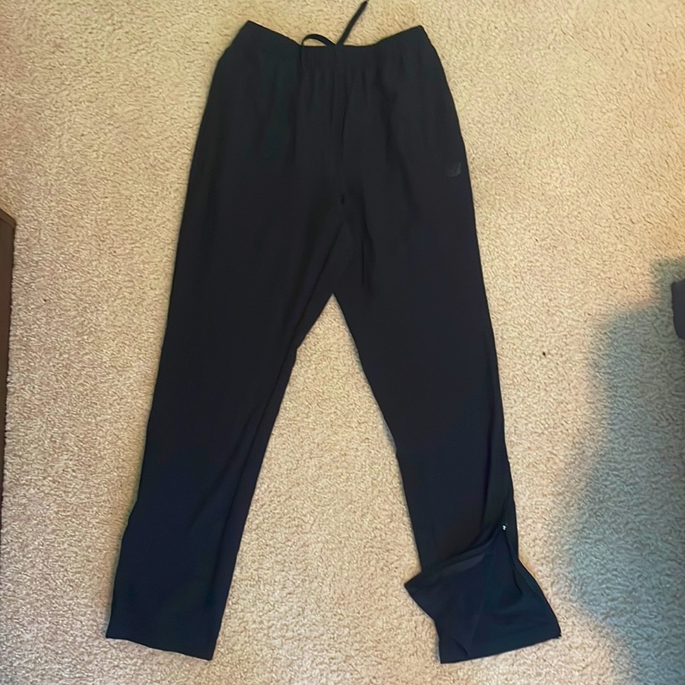 New balance men sweats - black (M)